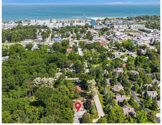 226 S Barker Street, New Buffalo, MI 49117