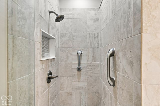 7342 Pymbroke Drive, Fishers, IN 46038