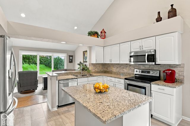 7342 Pymbroke Drive, Fishers, IN 46038