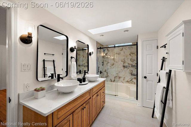 21201 E Chigwidden Street, Northville, MI 48167