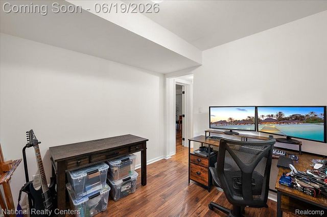 21201 E Chigwidden Street, Northville, MI 48167