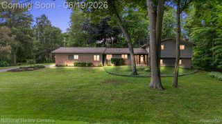 21201 E Chigwidden Street, Northville, MI 48167