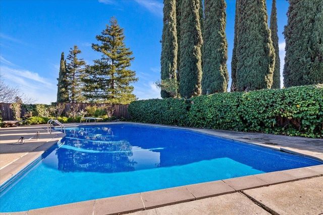 224 Cobblestone Dr, Antioch, CA 94509