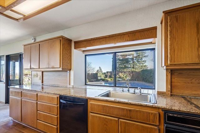 224 Cobblestone Dr, Antioch, CA 94509