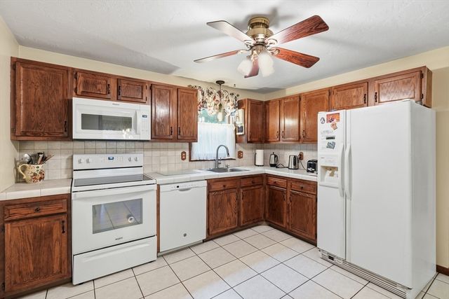 3 Barrows Road, Worcester, MA 01609