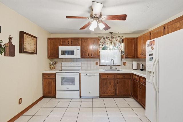 3 Barrows Road, Worcester, MA 01609