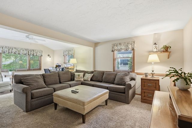 3 Barrows Road, Worcester, MA 01609