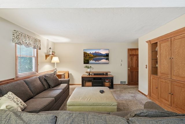 3 Barrows Road, Worcester, MA 01609