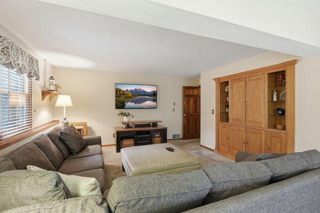 3 Barrows Road, Worcester, MA 01609