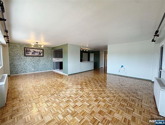 2185 Lemoine 8M, Fort Lee, NJ 07024
