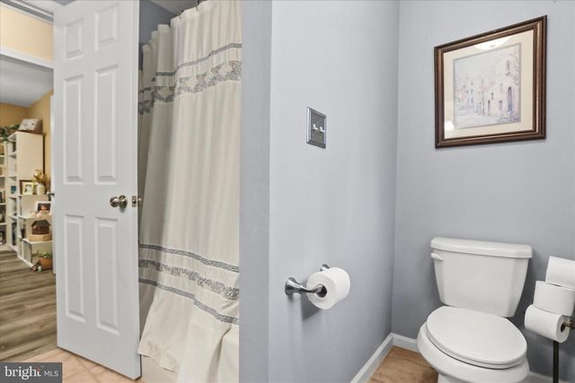 17 ECKER AVE, Stewartstown, PA 17363