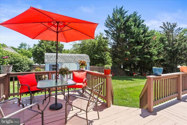 17 ECKER AVE, Stewartstown, PA 17363
