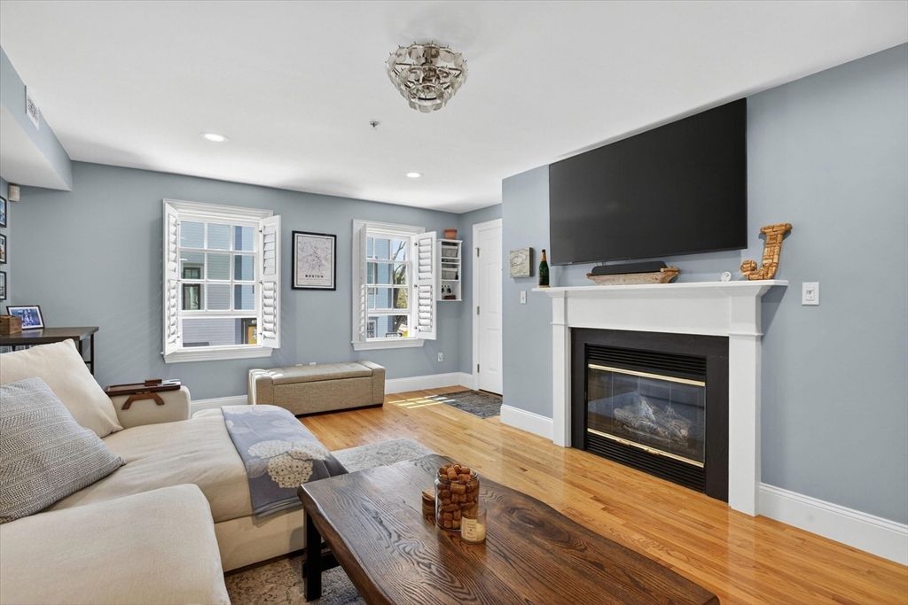 57 Bartlett Street 5, Boston, MA 02129