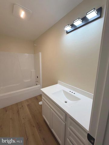335 JENNIFER LANE, Shanks, WV 26761