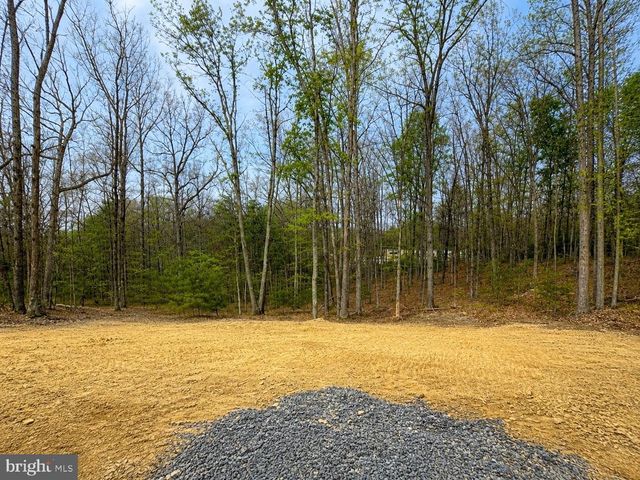 335 JENNIFER LANE, Shanks, WV 26761