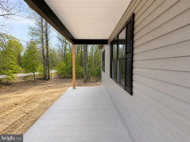 335 JENNIFER LANE, Shanks, WV 26761