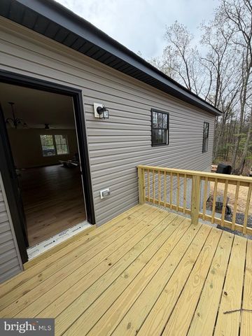 335 JENNIFER LANE, Shanks, WV 26761