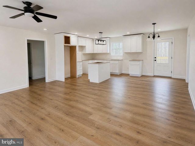 335 JENNIFER LANE, Shanks, WV 26761