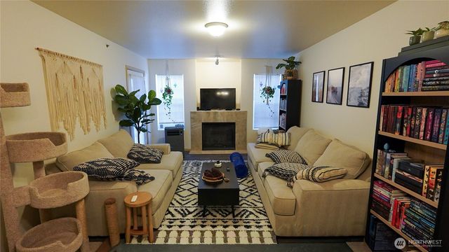 3221 S 208th Street, Seatac, WA 98198