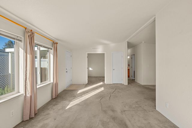 3431 S Pacific Highway SPC 17, Medford, OR 97501