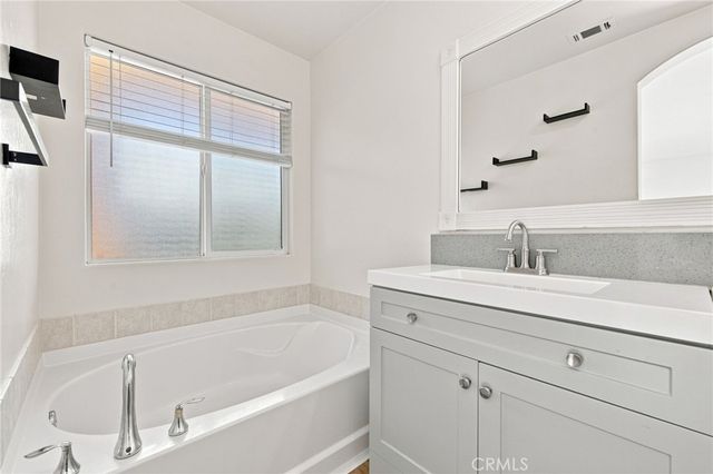 9610 Dusty Wheat, Bakersfield, CA 93313