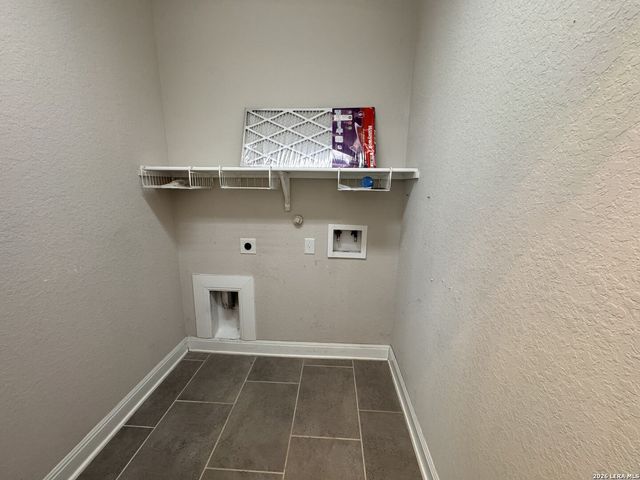 5914 Akin Pl, San Antonio, TX 78261