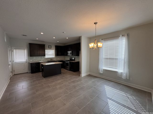 5914 Akin Pl, San Antonio, TX 78261