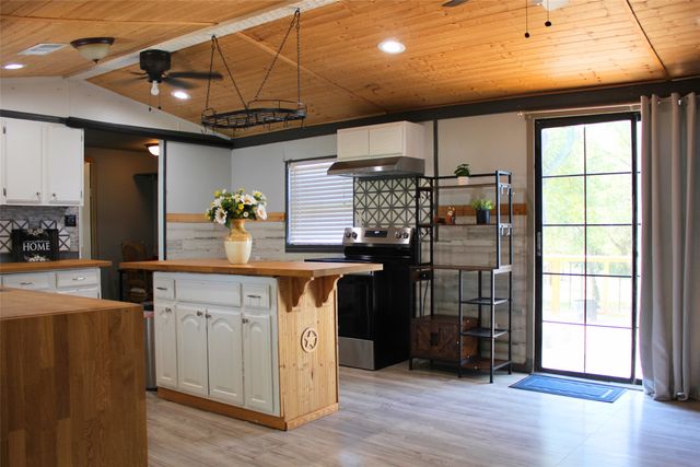 12608 Valverde Loop, Terrell, TX 75161