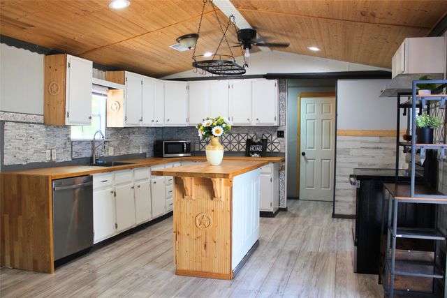 12608 Valverde Loop, Terrell, TX 75161