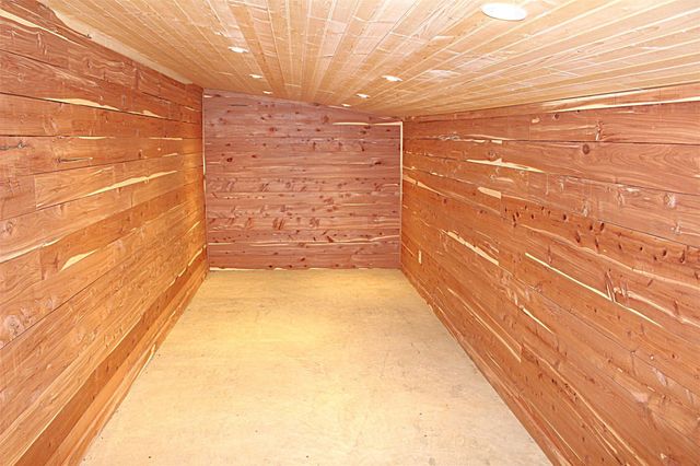 397 County Road 2143, Crockett, TX 75835