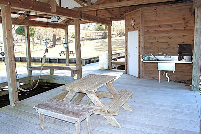 397 County Road 2143, Crockett, TX 75835