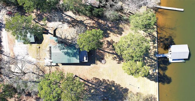 397 County Road 2143, Crockett, TX 75835