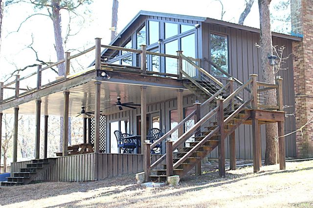 397 County Road 2143, Crockett, TX 75835