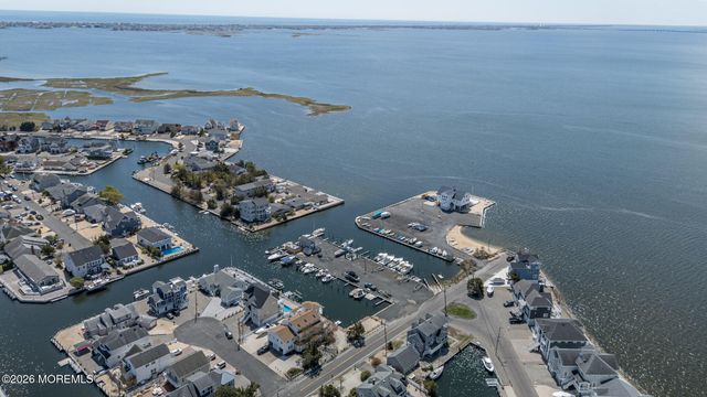 66 Pacific Ocean Drive, Brick, NJ 08723