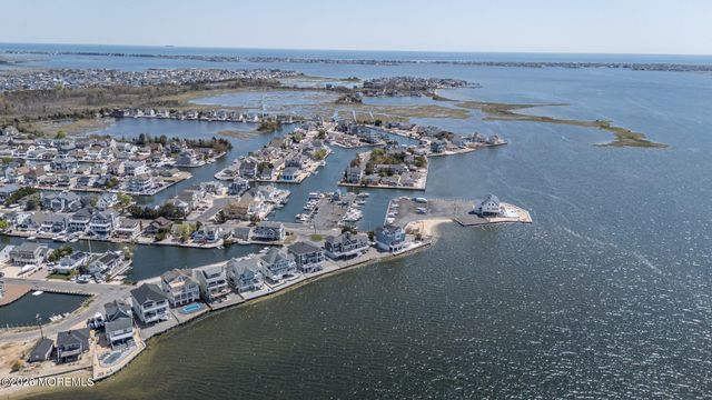 66 Pacific Ocean Drive, Brick, NJ 08723