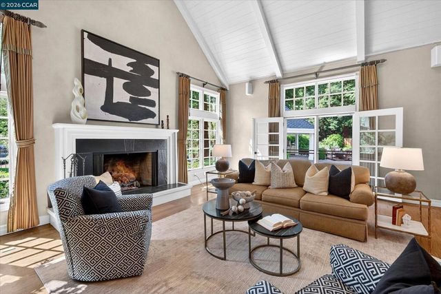 3312 Blackhawk Meadow Dr, Danville, CA 94506