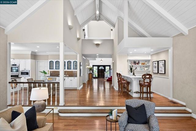 3312 Blackhawk Meadow Dr, Danville, CA 94506