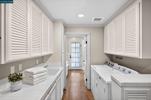 3312 Blackhawk Meadow Dr, Danville, CA 94506