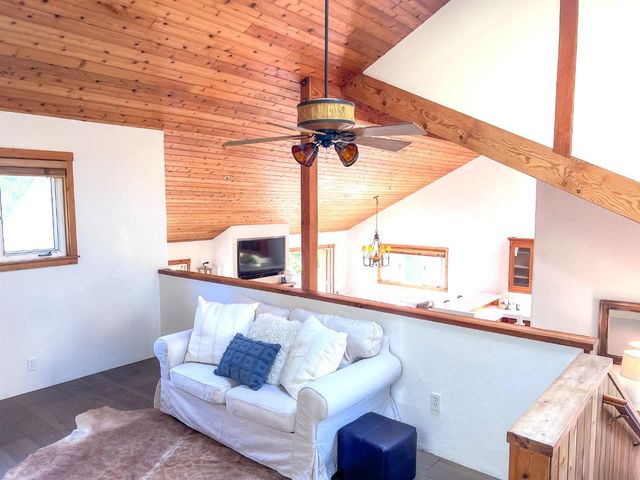 442 Corral De Tierra Road, Salinas, CA 93908