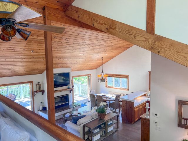 442 Corral De Tierra Road, Salinas, CA 93908