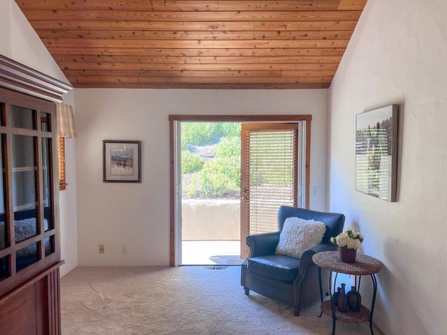 442 Corral De Tierra Road, Salinas, CA 93908