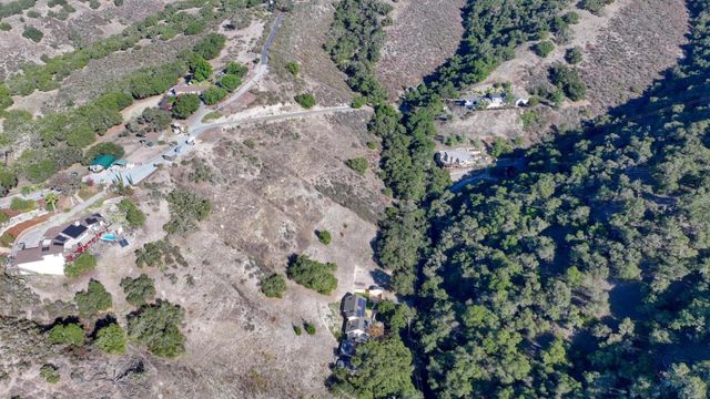 442 Corral De Tierra Road, Salinas, CA 93908