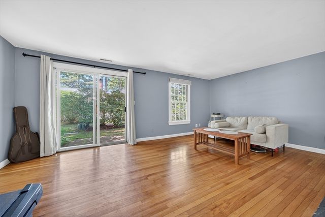 68 Jericho Rd 68, Weston, MA 02493