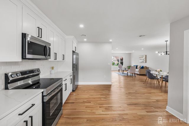 1221 Charter Street, Piscataway, NJ 08854