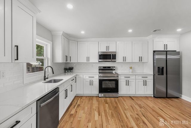 1221 Charter Street, Piscataway, NJ 08854