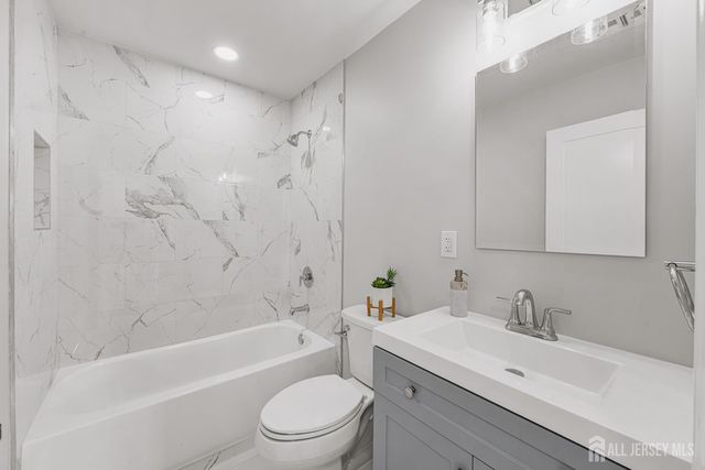 1221 Charter Street, Piscataway, NJ 08854