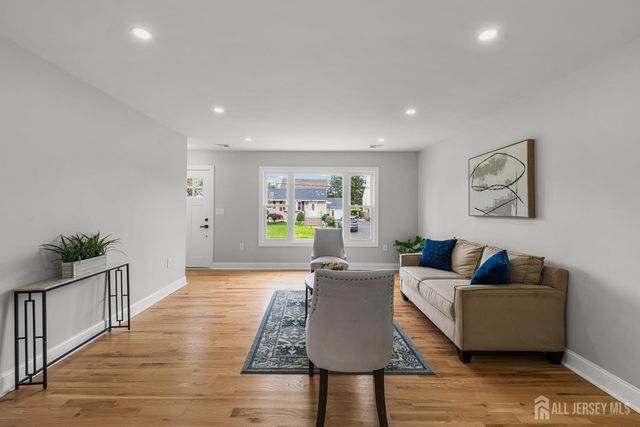 1221 Charter Street, Piscataway, NJ 08854
