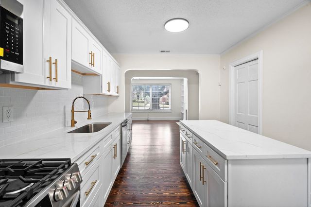 200 ALEXANDER ST, Memphis, TN 38111