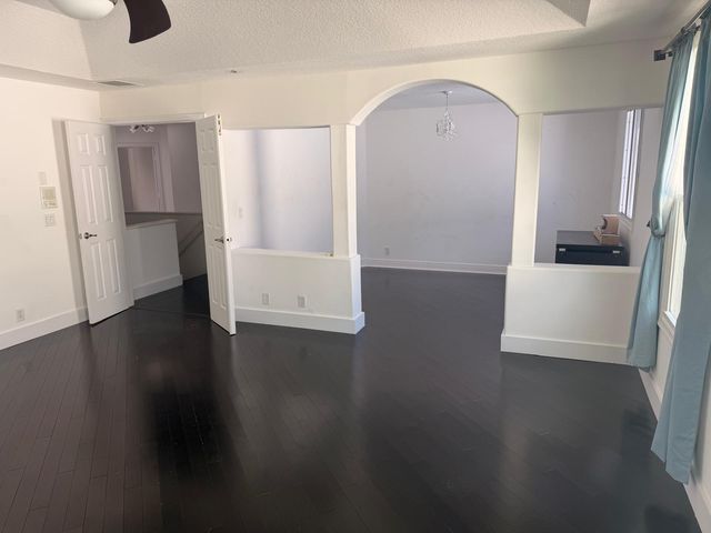 1226 Avondale Lane, West Palm Beach, FL 33409
