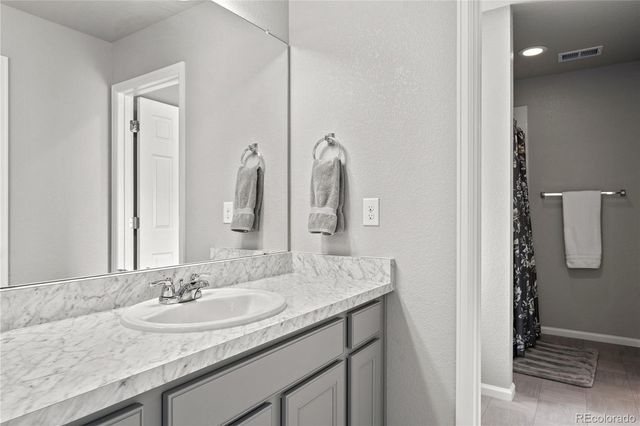 7013 S Uriah Street, Aurora, CO 80016